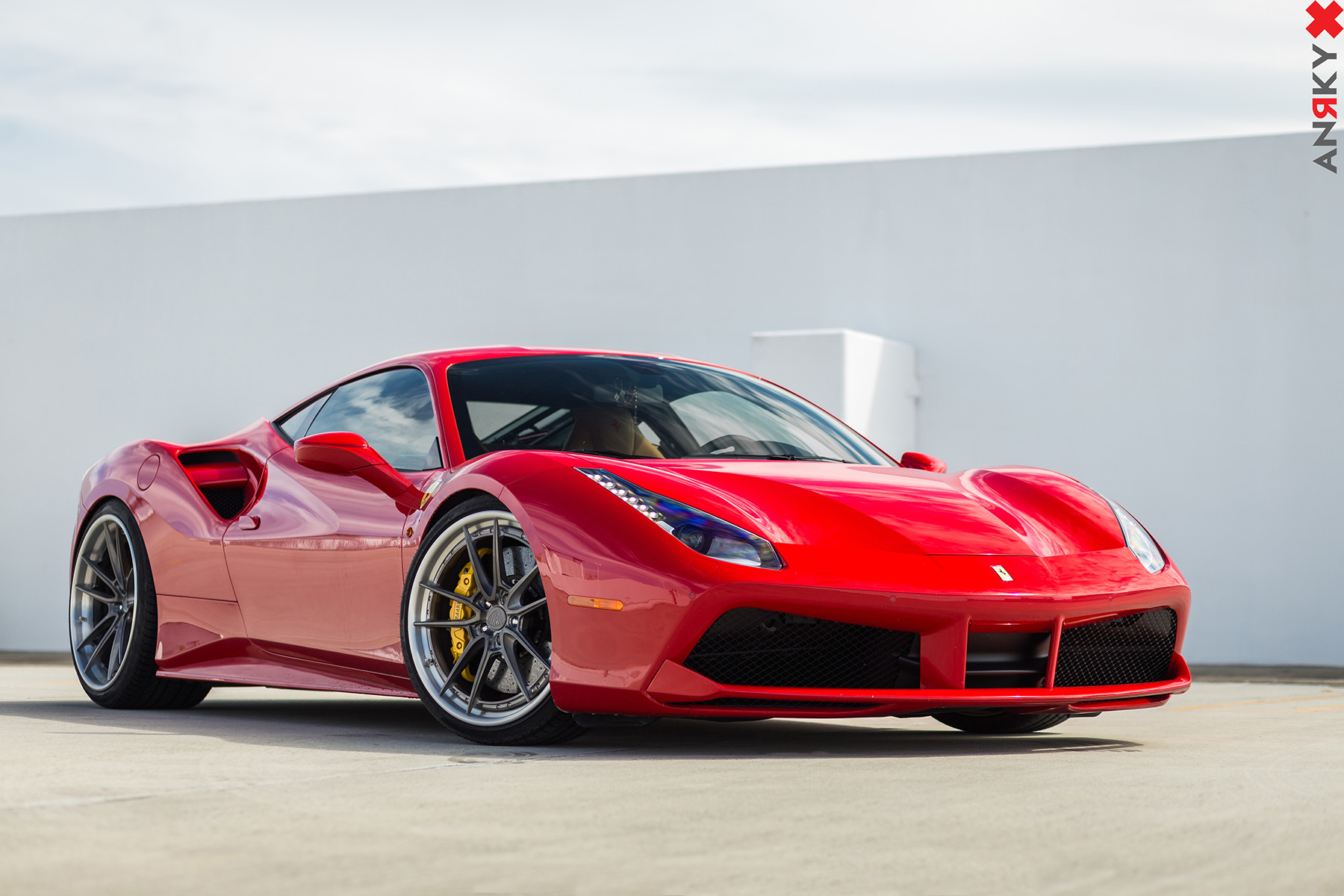 Alumi Gunmetal Center | Alumi Clear Lip | 50/50 Hardware | 21/22"