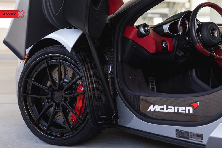 mclaren-mp4-12c-an34_39162139561_o