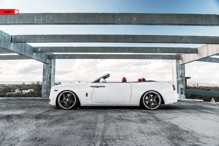 anrky-wheels-rolls-royce-dawn_25046445488_o