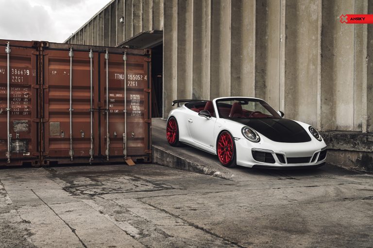 porsche-9912-carrera-4-gts_27985578259_o