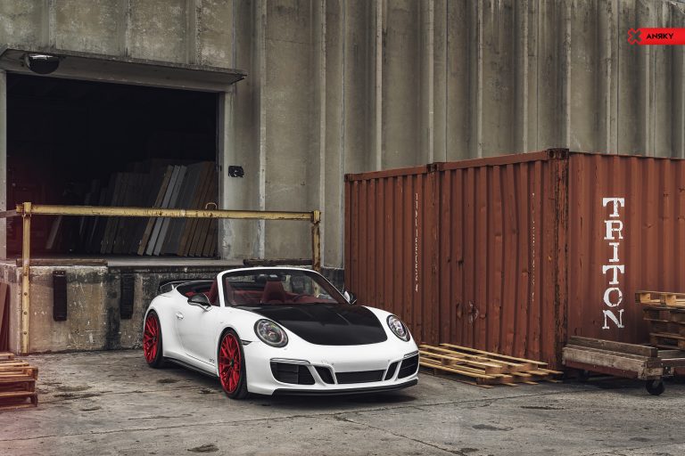 porsche-9912-carrera-4-gts_27985565939_o