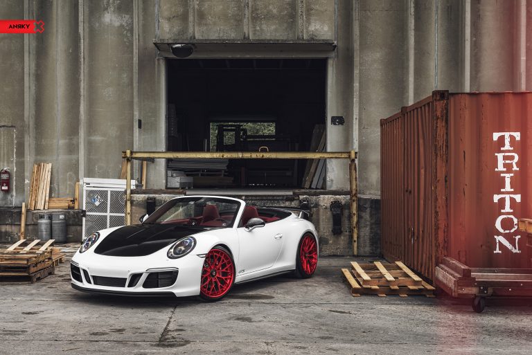 porsche-9912-carrera-4-gts_27985559079_o