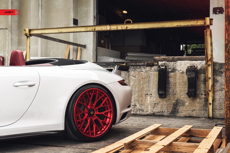 porsche-9912-carrera-4-gts_27985568979_o