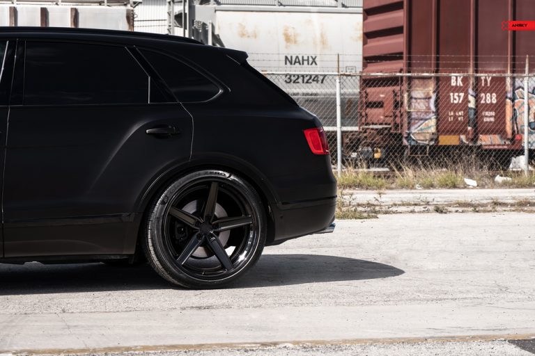 anrky-bentley-bentayga-an35-seriesthree_32379169537_l