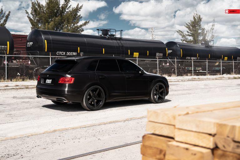 anrky-bentley-bentayga-an35-seriesthree_32379168327_l