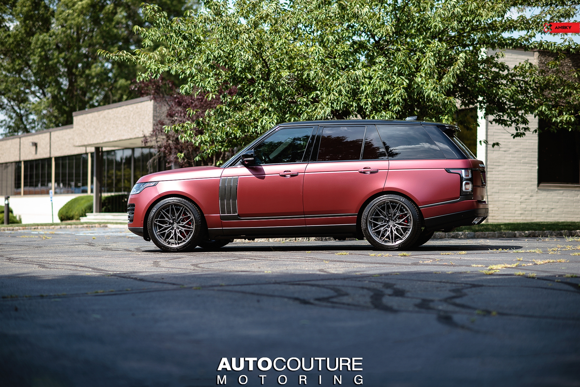 Edits_RangeROver_S3_X1_XSeries_50163744563_o