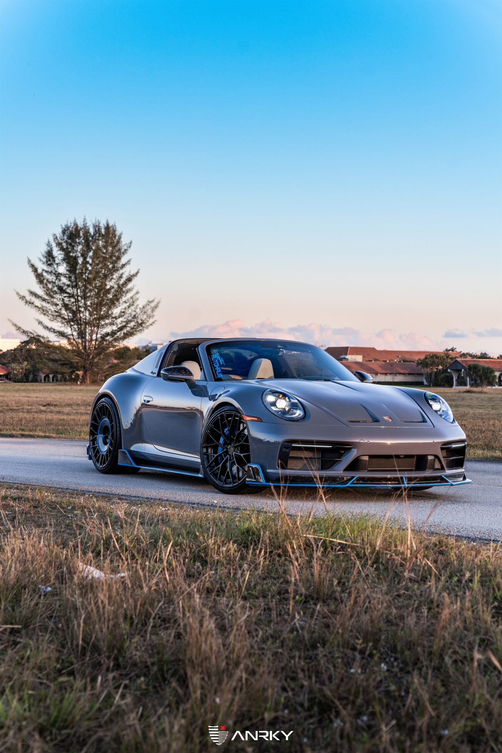 Mass Image Compressor Compressed this image. https://sourceforge.net/projects/icompress/ with Quality:100