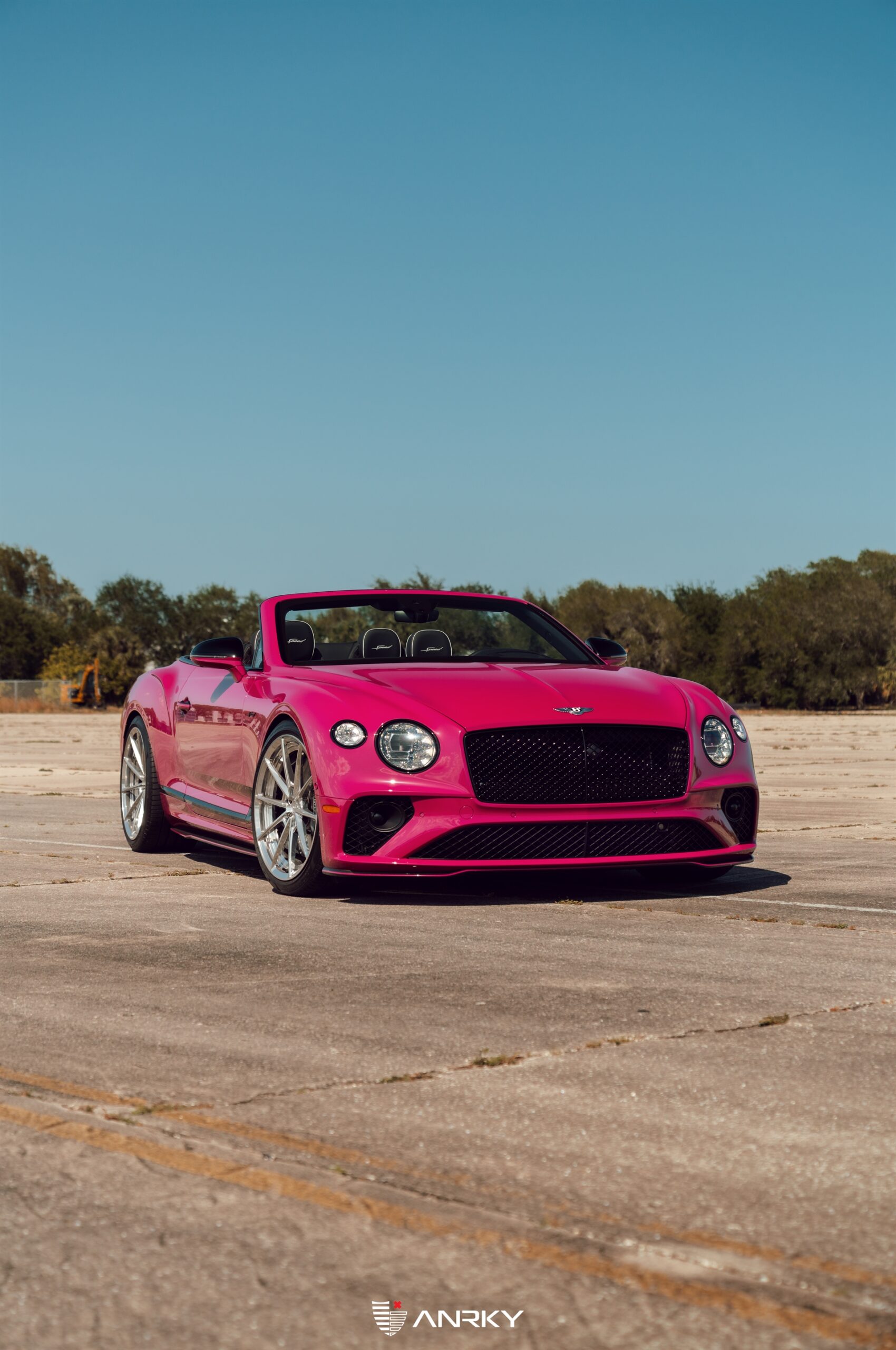 Mass Image Compressor Compressed this image. https://sourceforge.net/projects/icompress/ with Quality:100