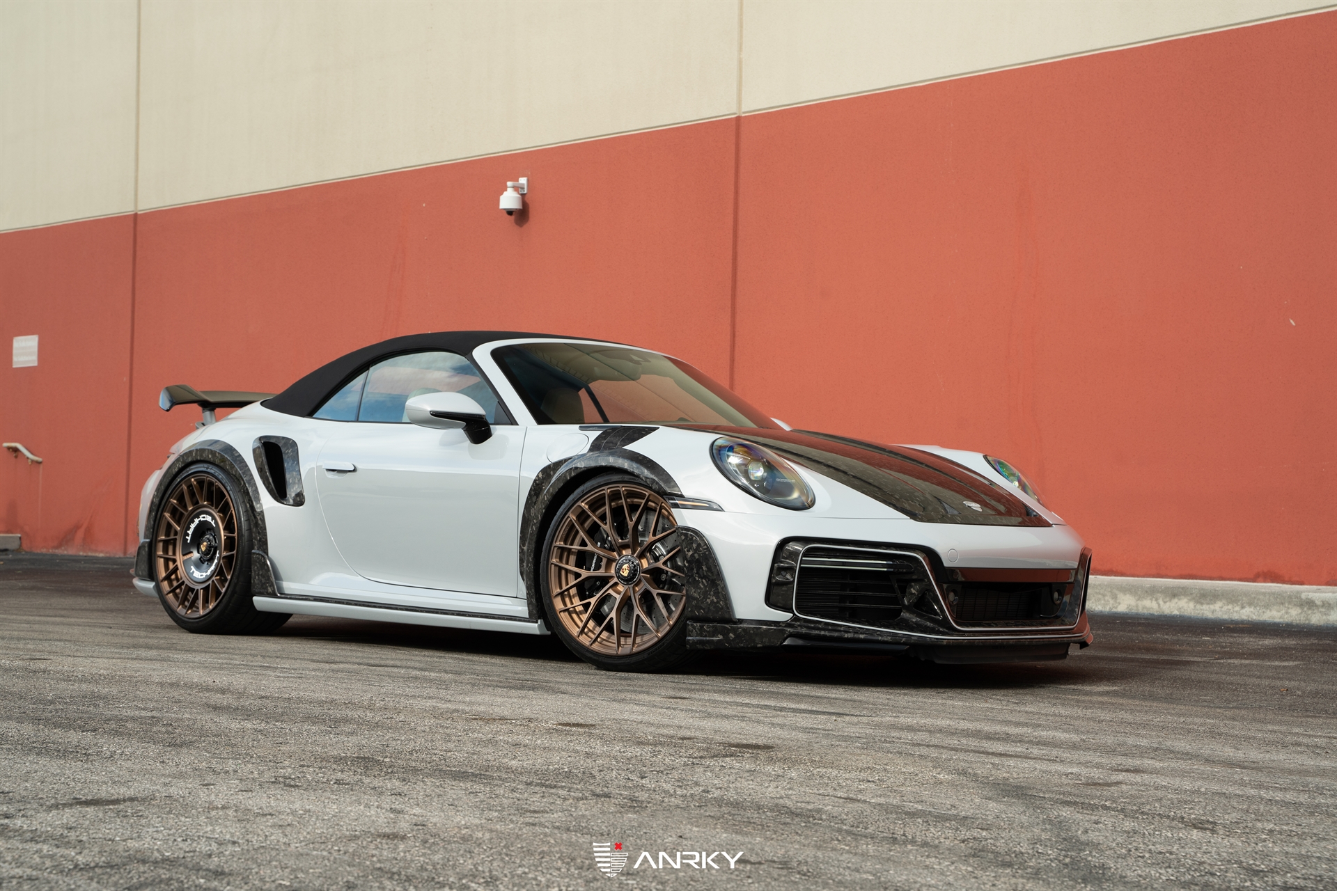 Mass Image Compressor Compressed this image. https://sourceforge.net/projects/icompress/ with Quality:100