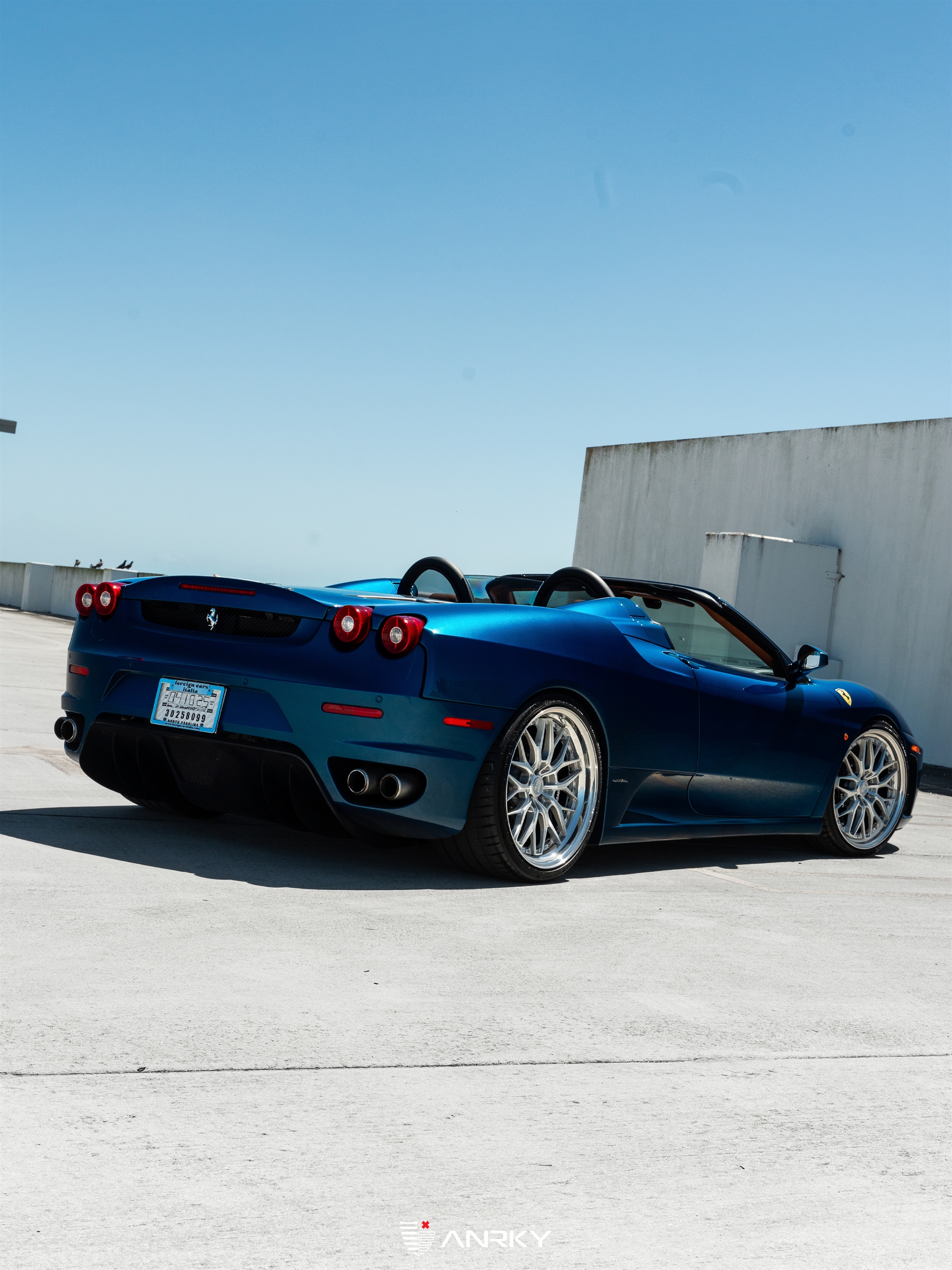 Mass Image Compressor Compressed this image. https://sourceforge.net/projects/icompress/ with Quality:100