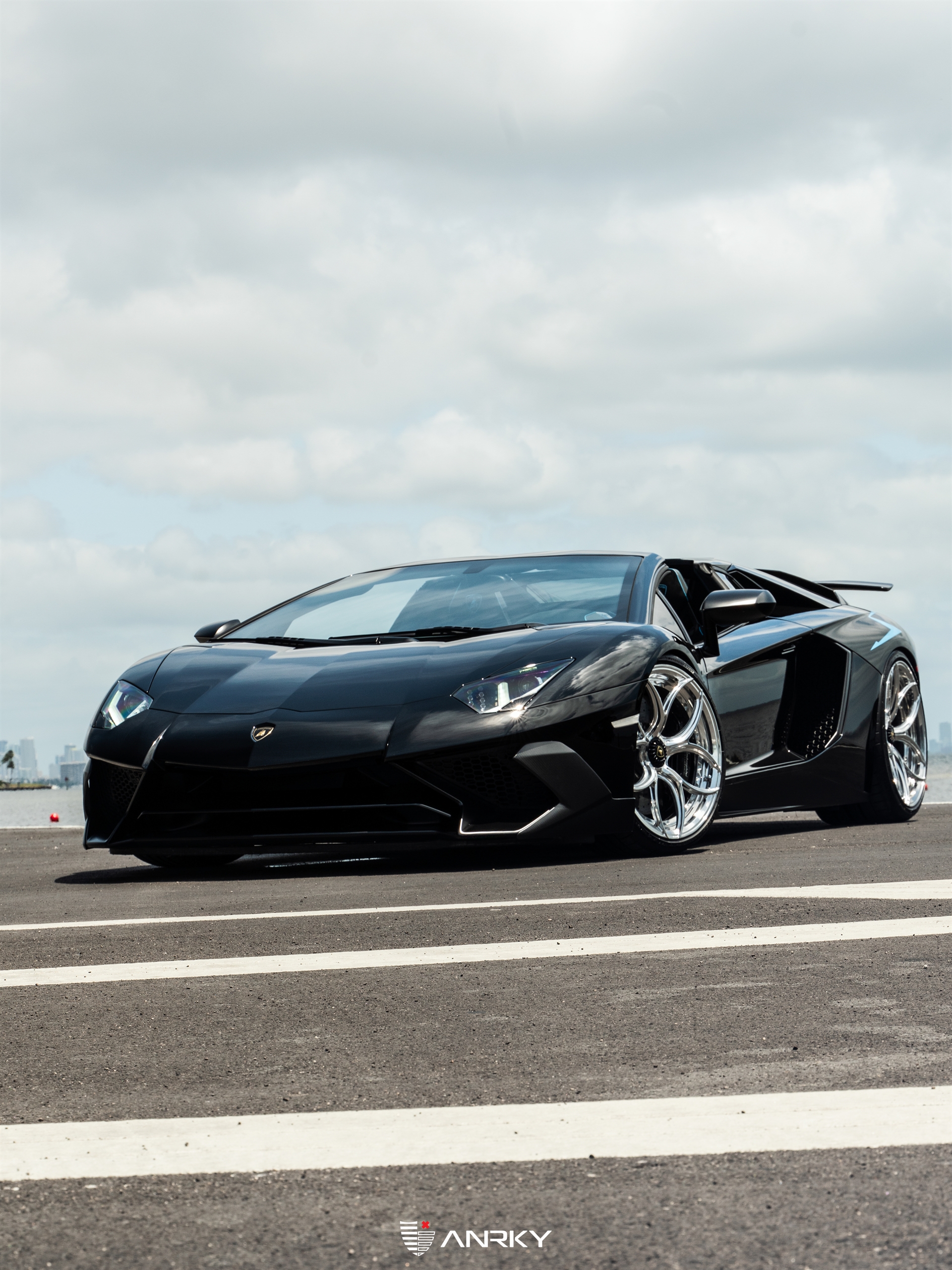 Mass Image Compressor Compressed this image. https://sourceforge.net/projects/icompress/ with Quality:100