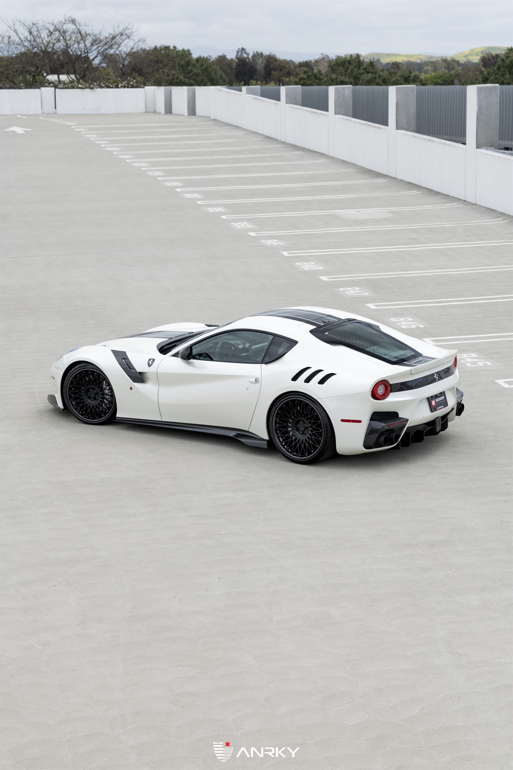 Mass Image Compressor Compressed this image. https://sourceforge.net/projects/icompress/ with Quality:100